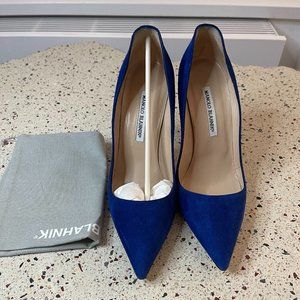 Manolo Blahnik Blue Pumps